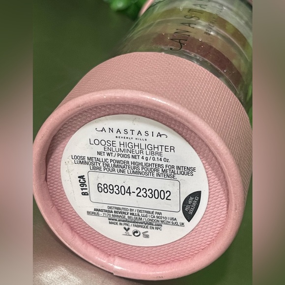 Anastasia Beverly Hills 3 Color Highlighter Stack NEW - Picture 5 of 5